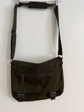 Banana Republic Olive Green Messenger Crossbody Bag